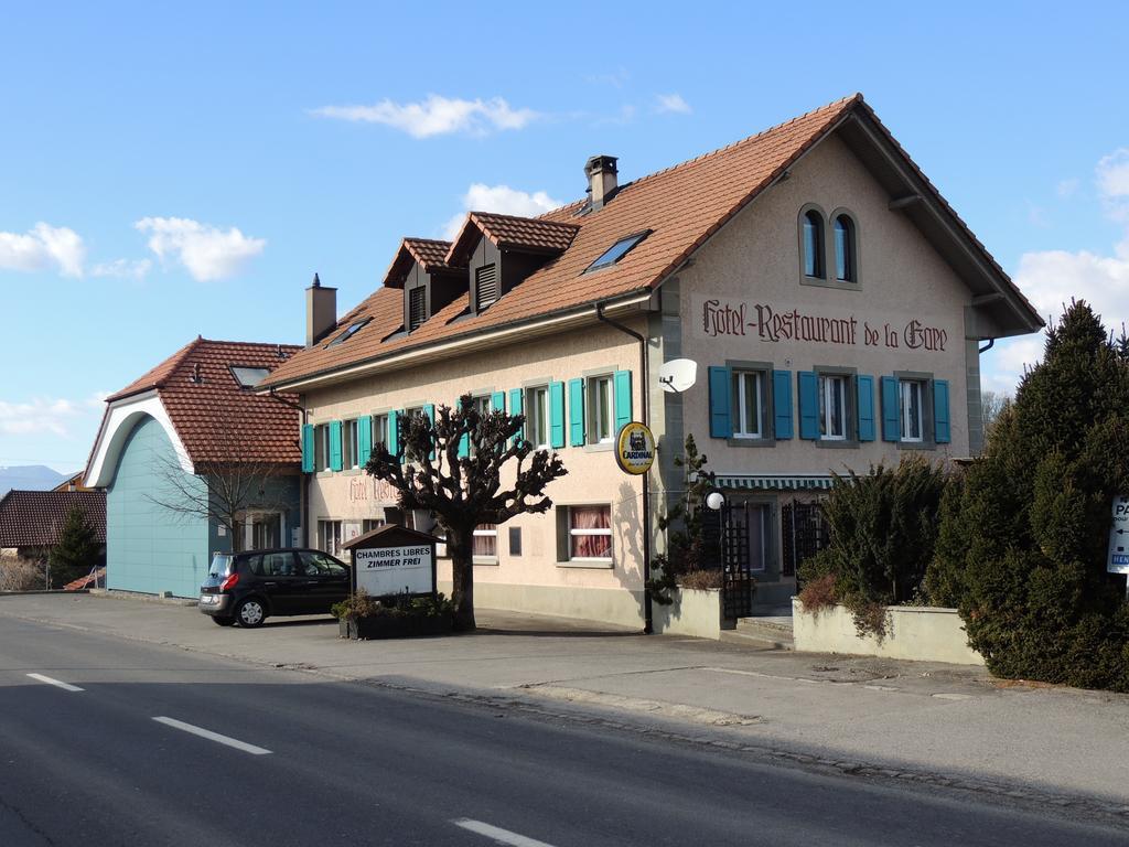 Hotel De La Gare Cousset Zewnętrze zdjęcie